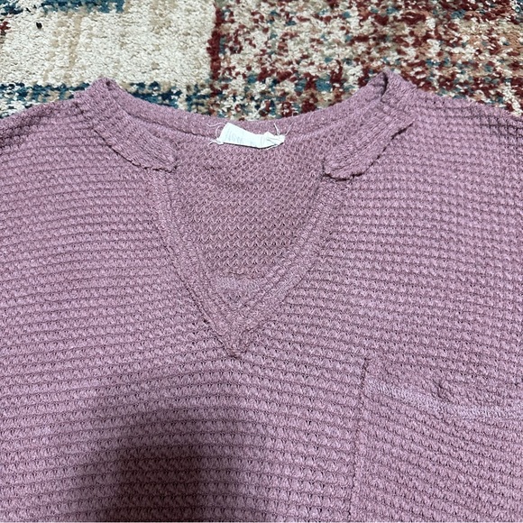 Spring/Summer Top - Picture 3 of 4